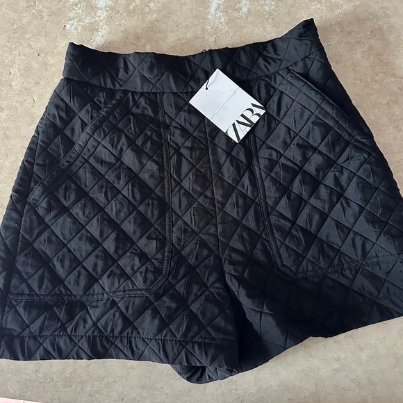 ZARA Black Quilted High Waisted Short - Picture 2 of 13